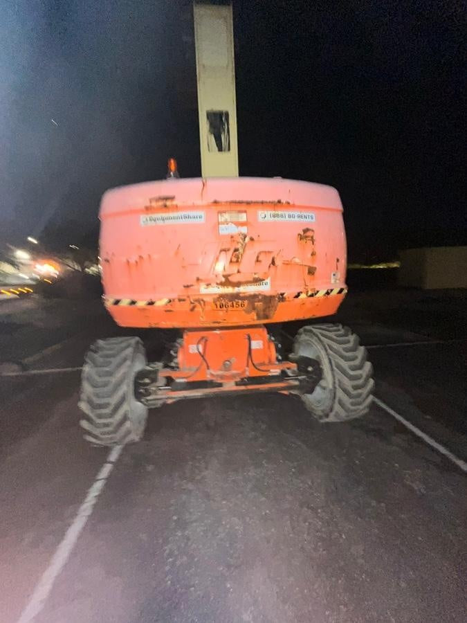 2020 JLG 860SJ