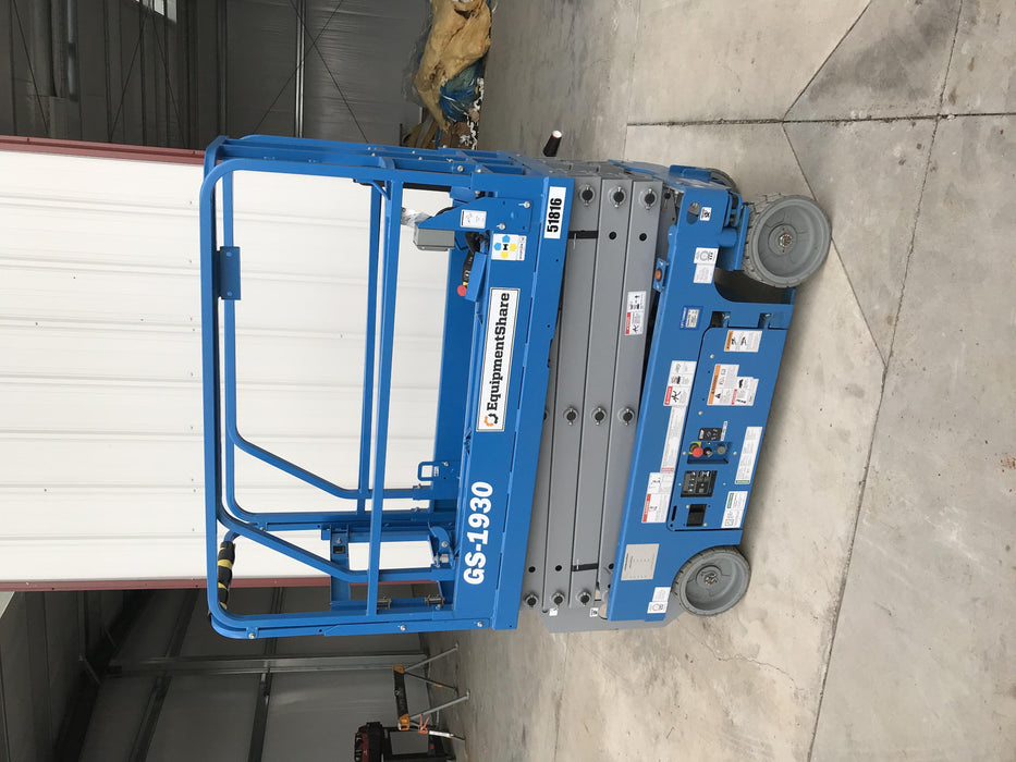 2019 Genie GS-1930 Half Height Swing Gate, 800W Inverter