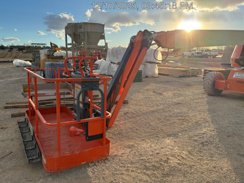 2019 JLG 660SJ