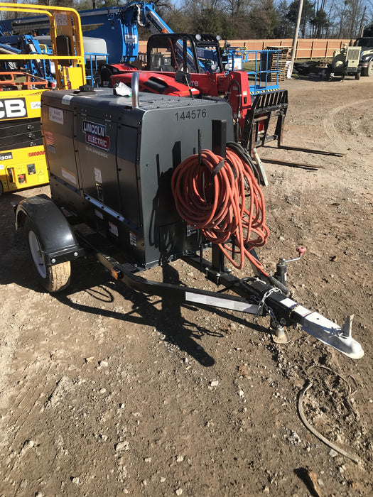 2021 Lincoln Electric Dual Maverick 200/200X Ready Pak 3 (includes trailer, cable rack, fender light kit)