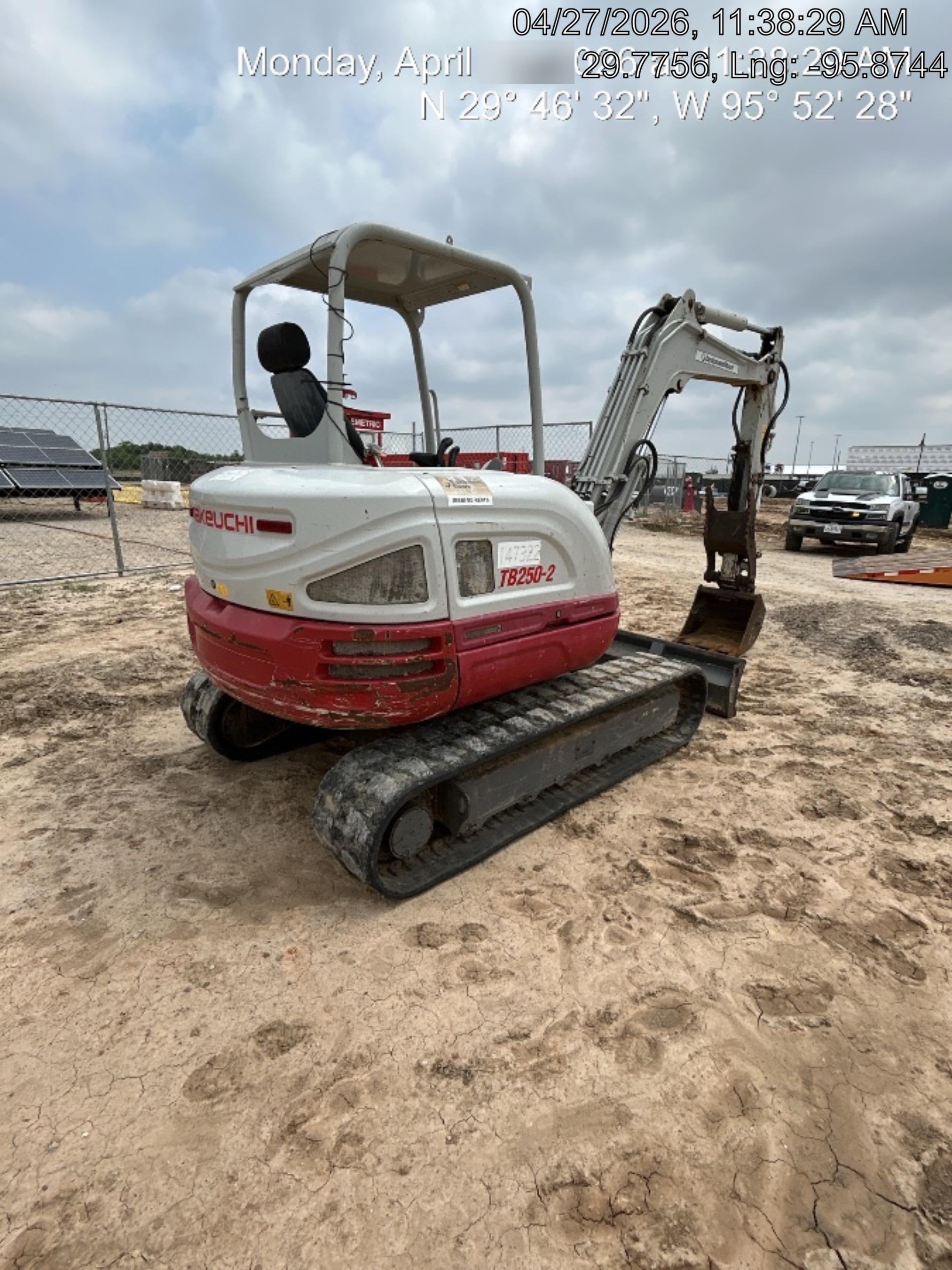 2021 TAKEUCHI TB250-2
