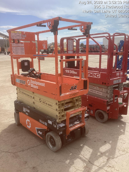 2022 JLG ES1932