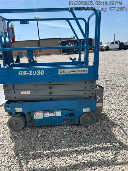 2019 Genie GS-1930 Fixed Rails with Chain Entry