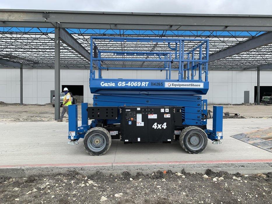 2020 GENIE GS-4069 RT