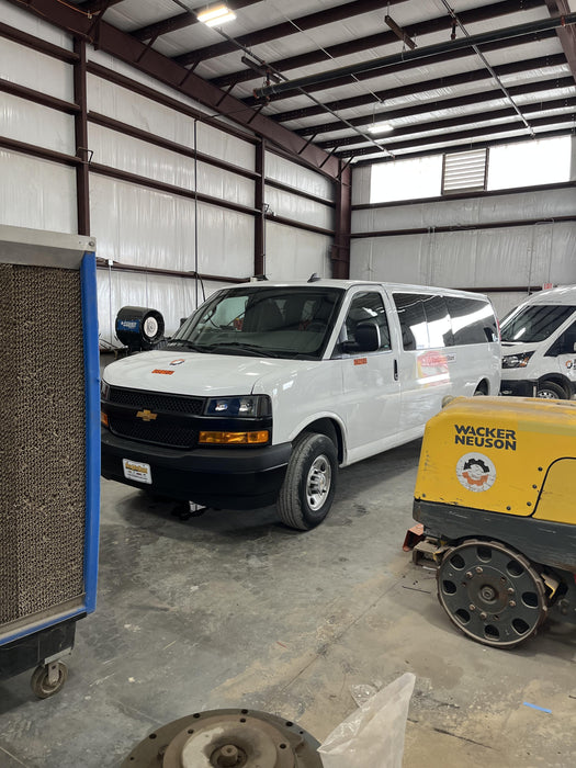 2023 CHEVROLET Express Van - Rental