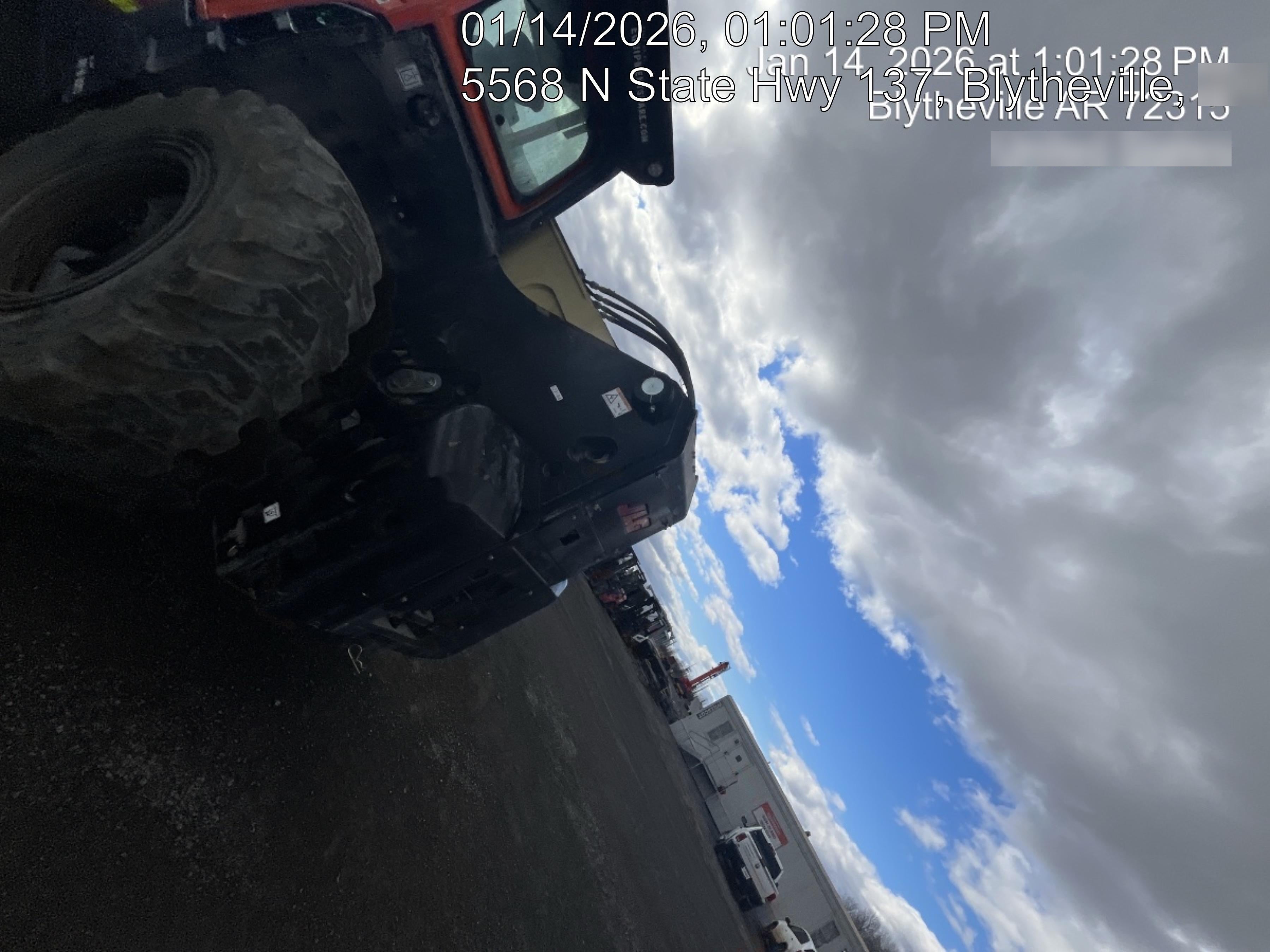 2025 JLG 1732