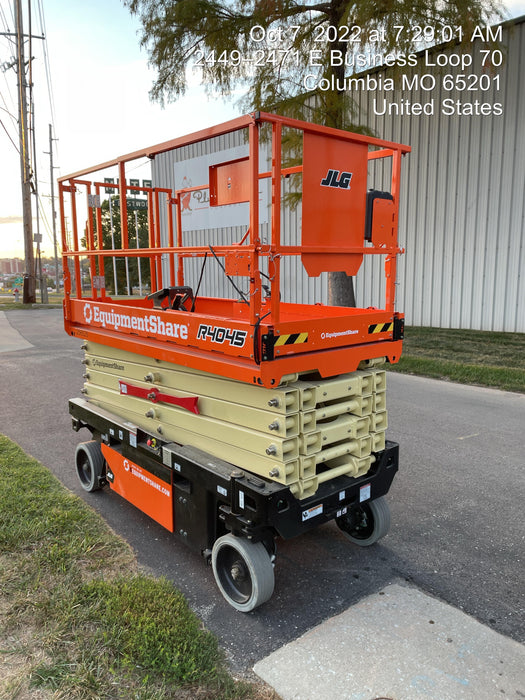 2022 JLG R4045
