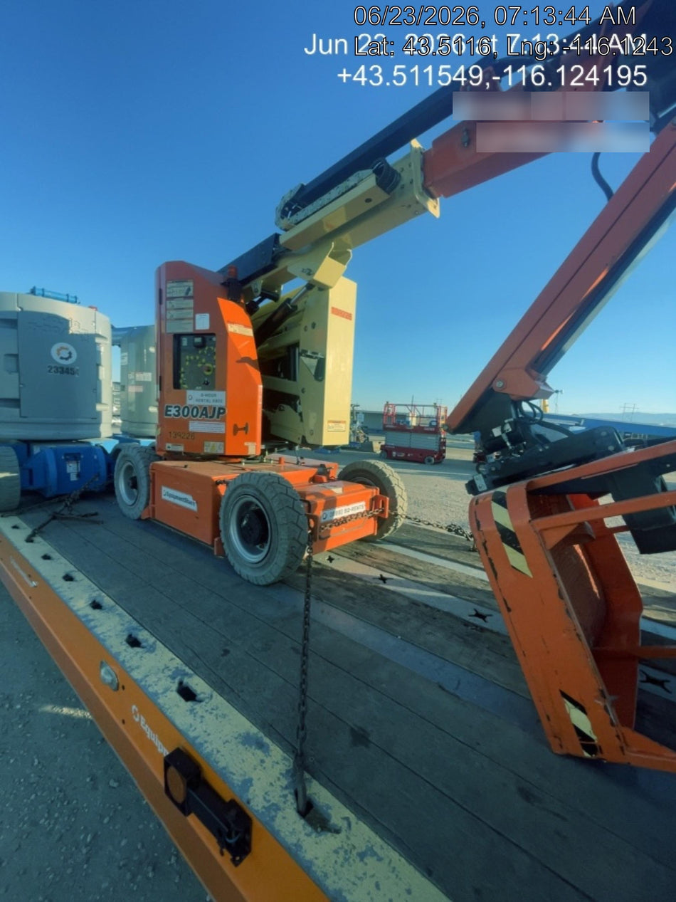 2021 JLG E300AJP