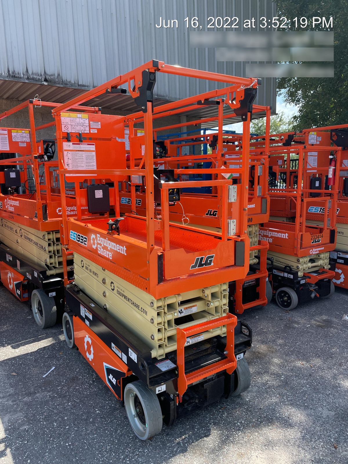 2022 JLG ES1932