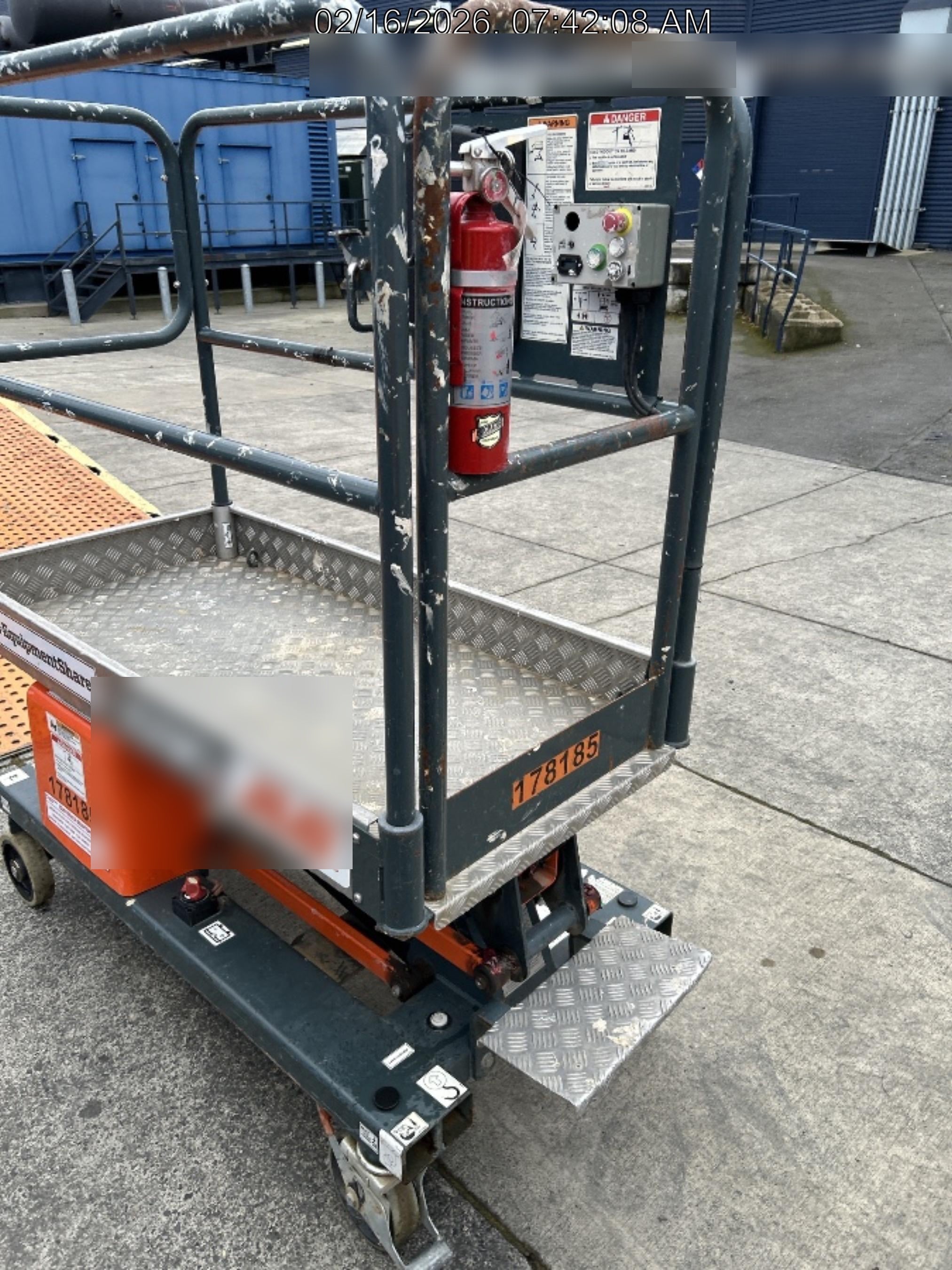 2021 JLG 1030P