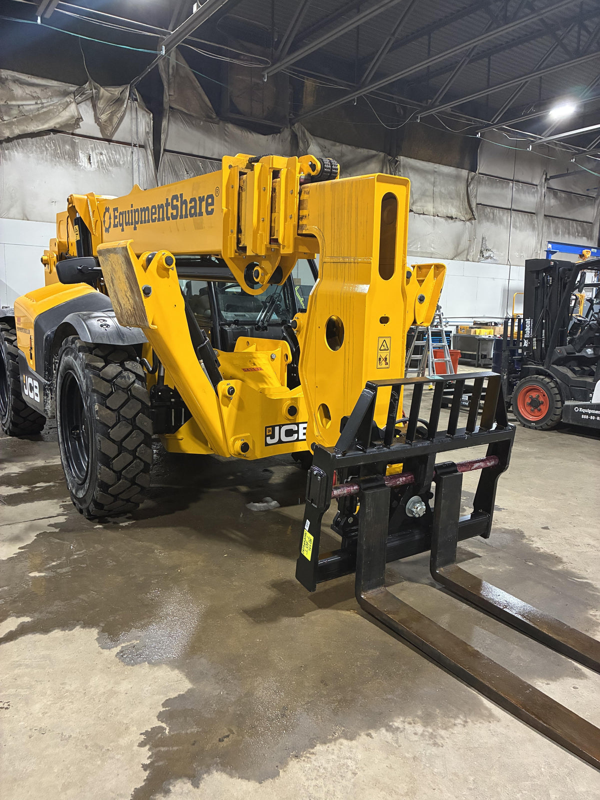 2025 JCB 510-56