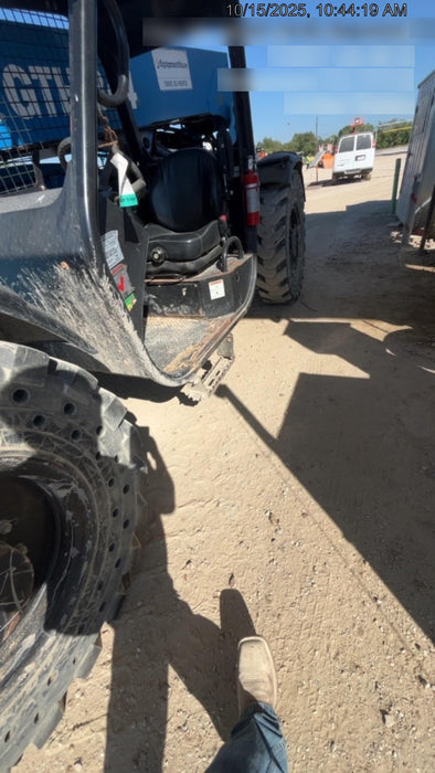 2018 Genie GTH-844 Genie GTH-844 w/ROPS, Work Lights, Solid Tires, RH Cab Mesh, Beacon, 60" Carriage and Forks