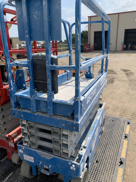 2019 Genie GS-1930 Fixed Rails with Chain Entry