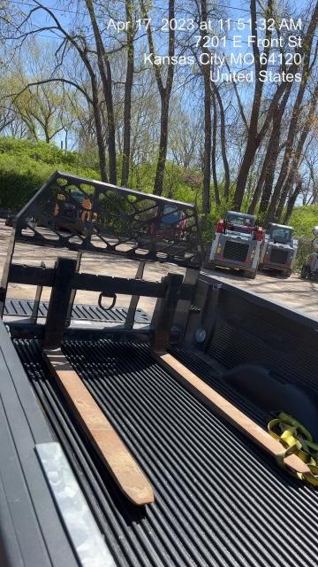 2022 PALADIN 48" Pallet Forks - Paladin