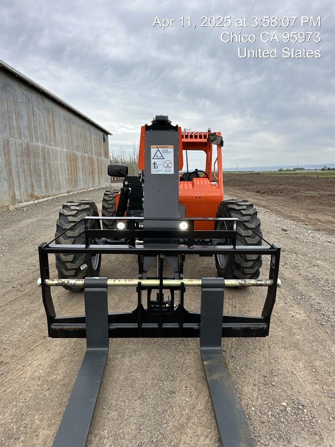2025 SKYTRAK 8042