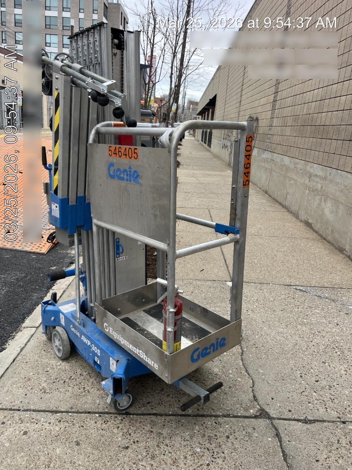 2023 GENIE AWP-30S DC