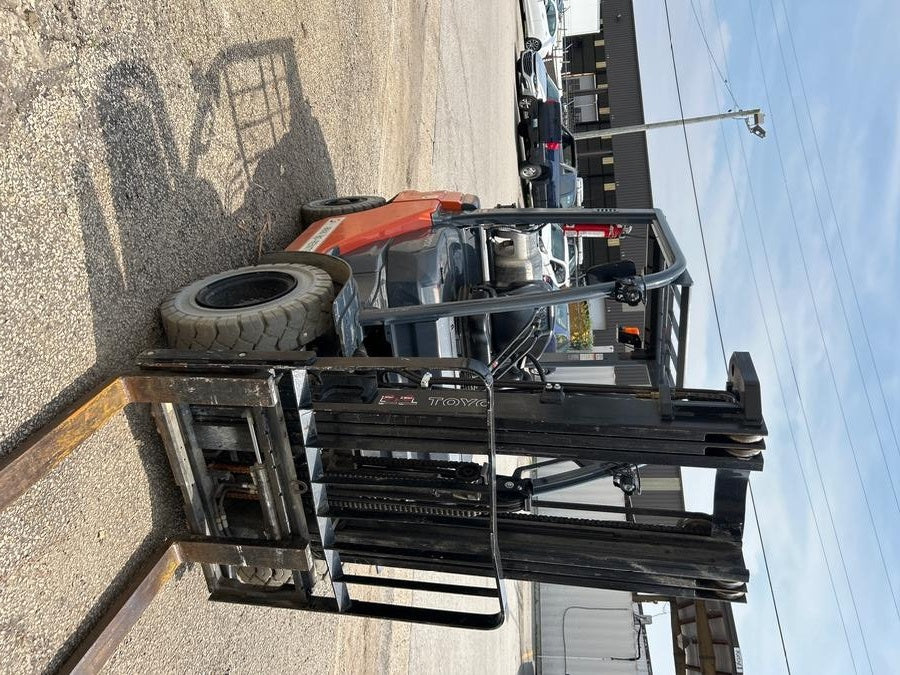 2022 TOYOTA 50-8FGU25