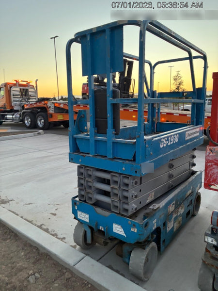 2019 Genie GS-1930 Half Height Swing Gate, 800W Inverter
