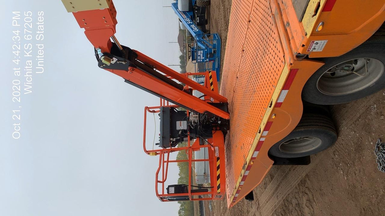 2020 JLG 660SJ