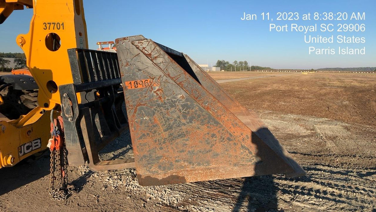 2020 ARROW MATERIAL HANDLING Telehandler Bucket Pin-On