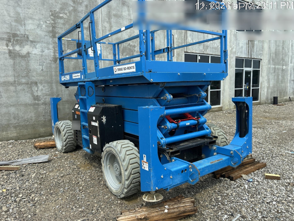 2020 GENIE GS-4390 RT