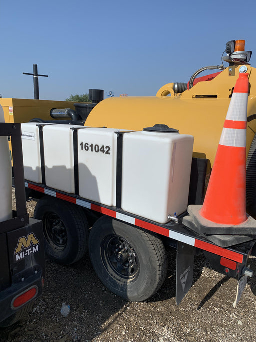 2021 Vac-Tron LP573XDT T4 Koehler Diesel Engine, 500 Gallon Debris Tank, x2 100 Gallon Water Tanks