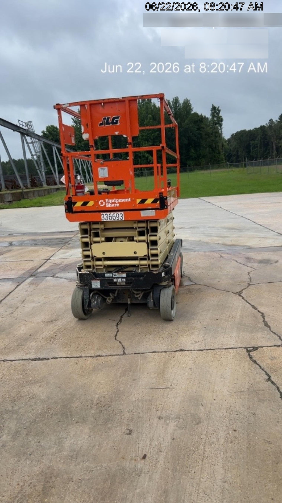2023 JLG ES3246