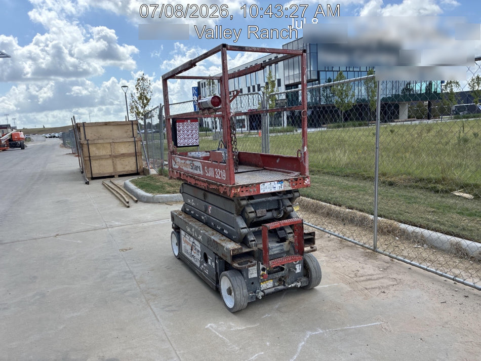 2017 Skyjack SJIII-3219 Skyjack SJIII3219 Scissor Lift w/Trojan Batteries