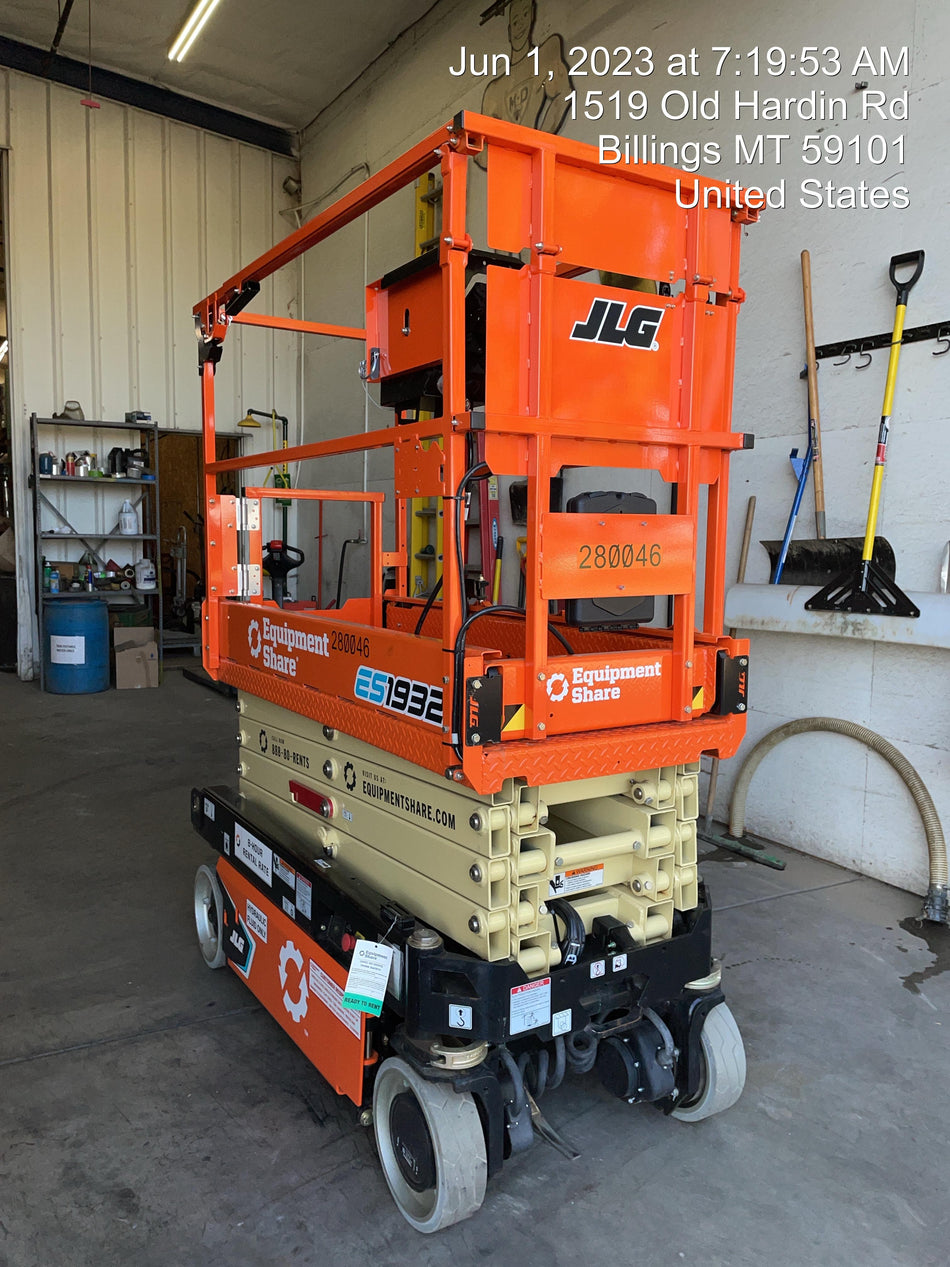 2022 JLG ES1932