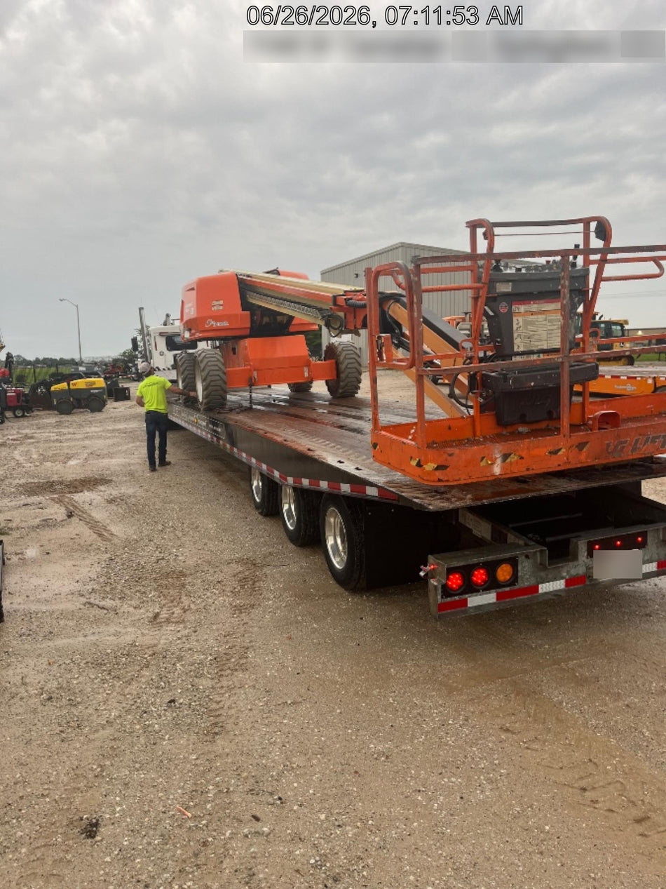 2022 JLG 660SJ