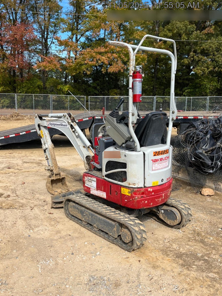 2022 TAKEUCHI TB210R