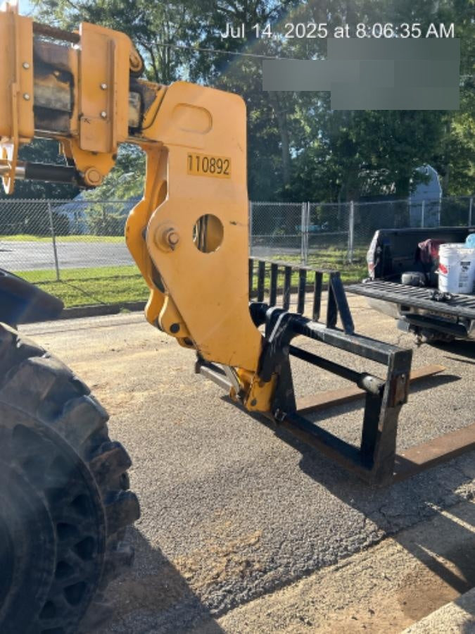 2020 JCB 509-42 Canopy, Solid Tires, Work Lights, Beacon, Aux Hydraulics, Back up Alarm, Lifting Eye, ES Decals
