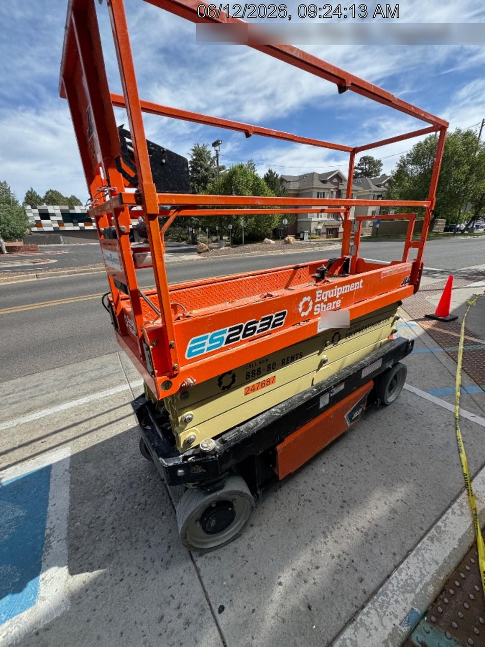 2022 JLG ES2632