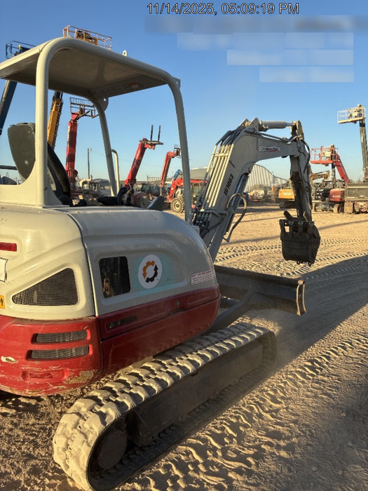 2021 TAKEUCHI TB235-2R