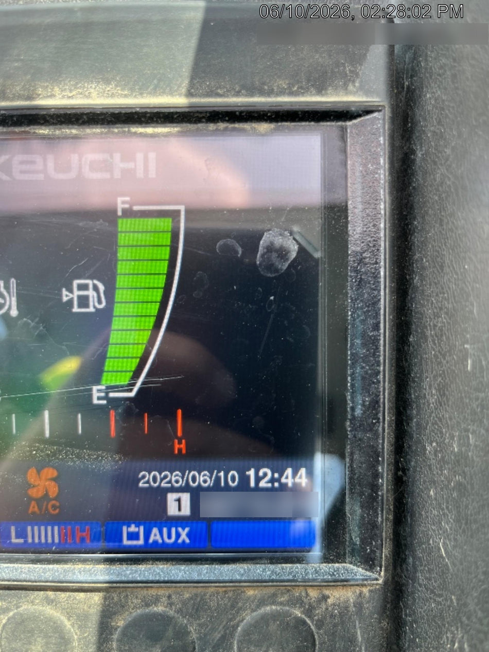 2022 TAKEUCHI TB235-2CR