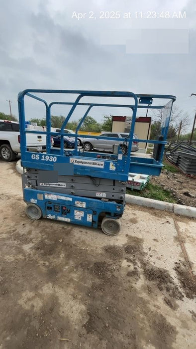 2019 Genie GS-1930 Fixed Rails with Chain Entry