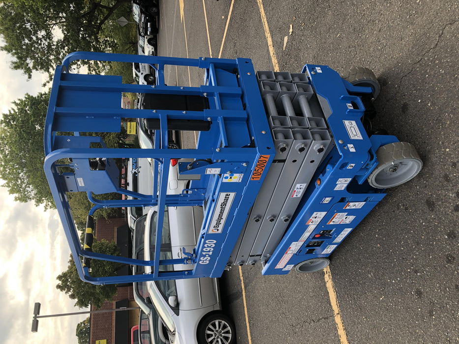 2020 Genie GS-1930 Fixed rails with chain entry gate - Pre A92.20, 800W Inverter