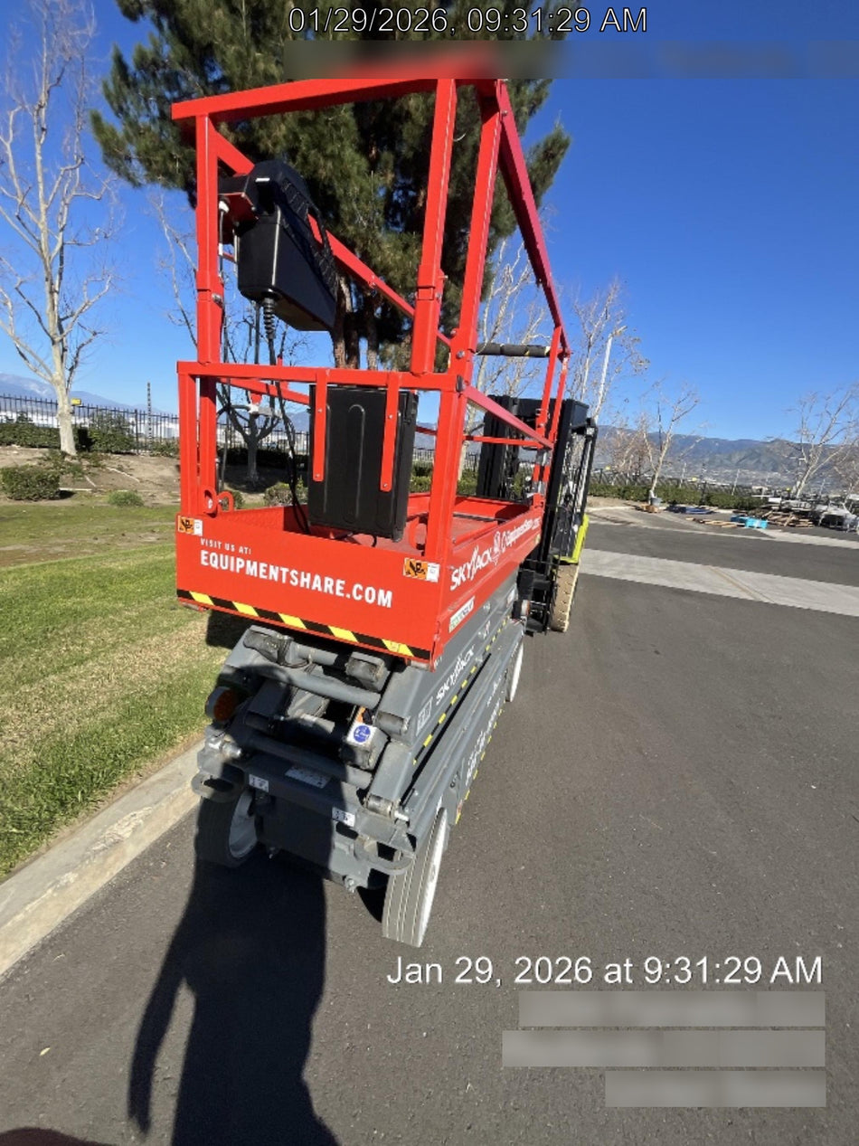 2025 SKYJACK SJ3226