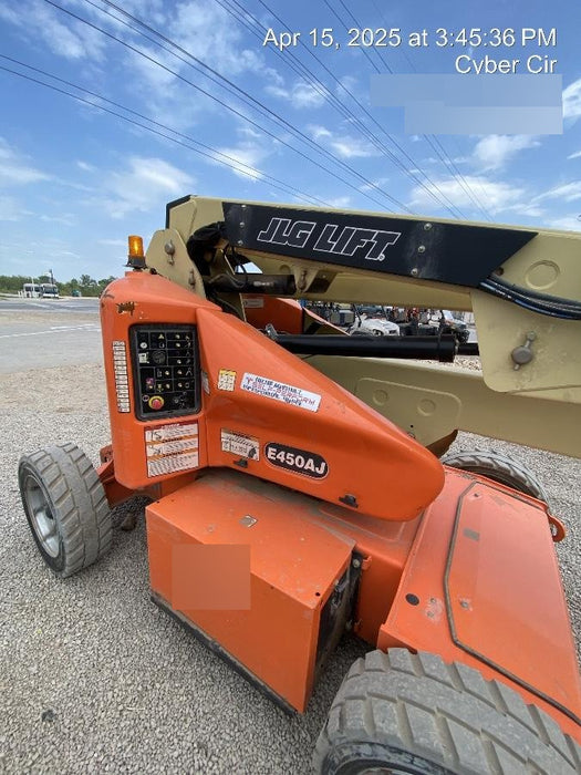 2019 JLG E450AJ