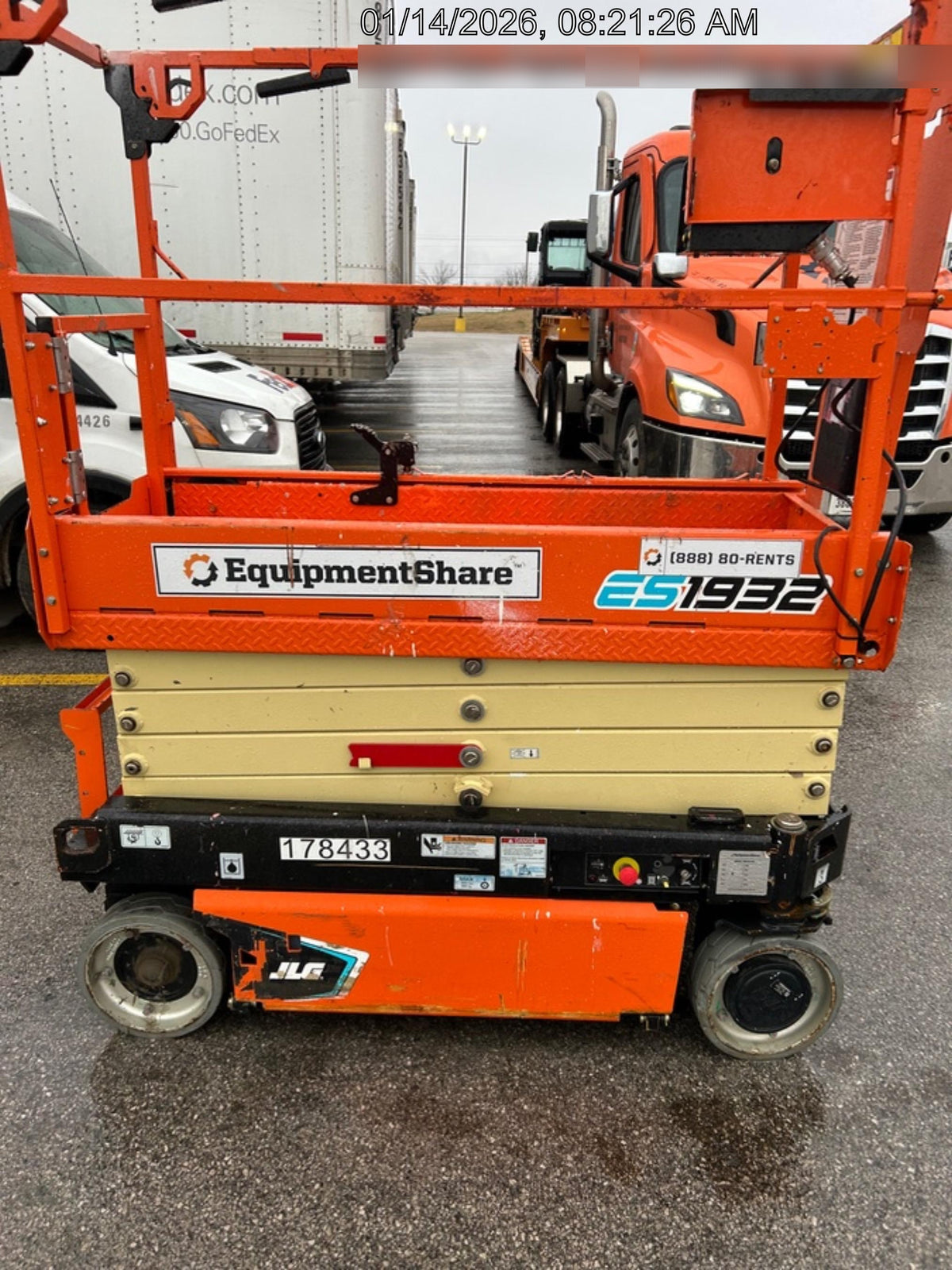 2021 JLG ES1932