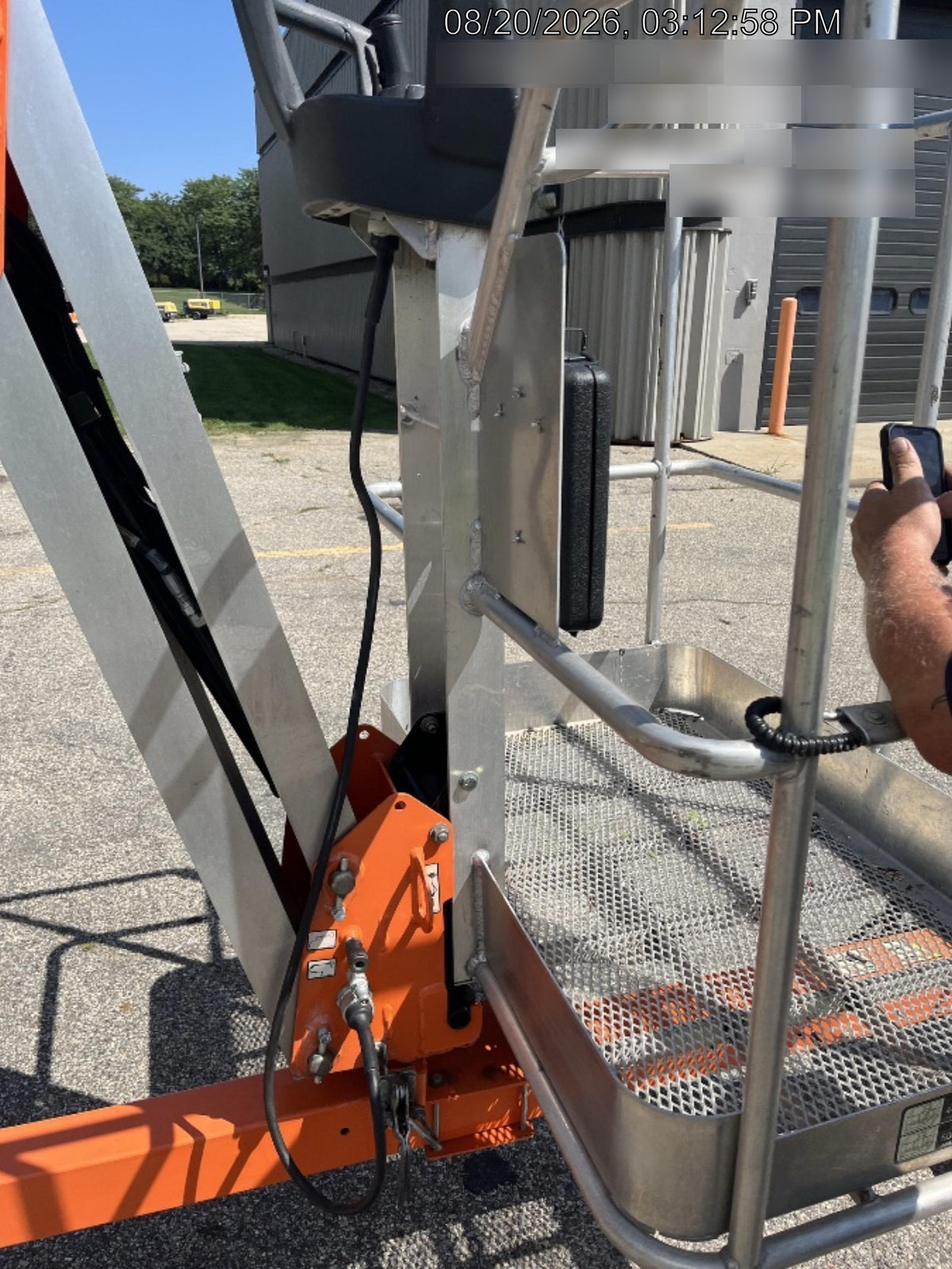 2023 JLG T500J