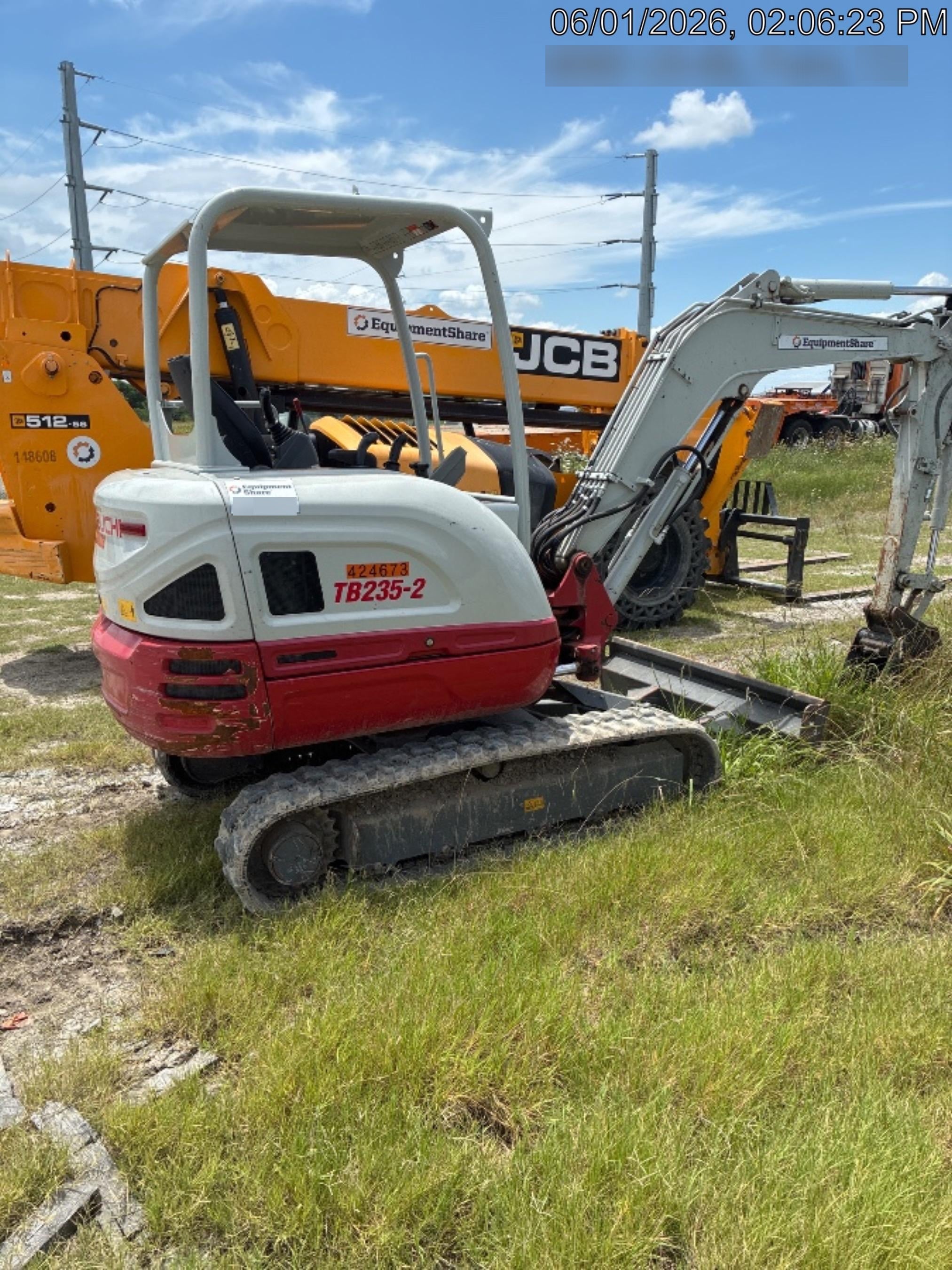 2024 TAKEUCHI TB235-2R