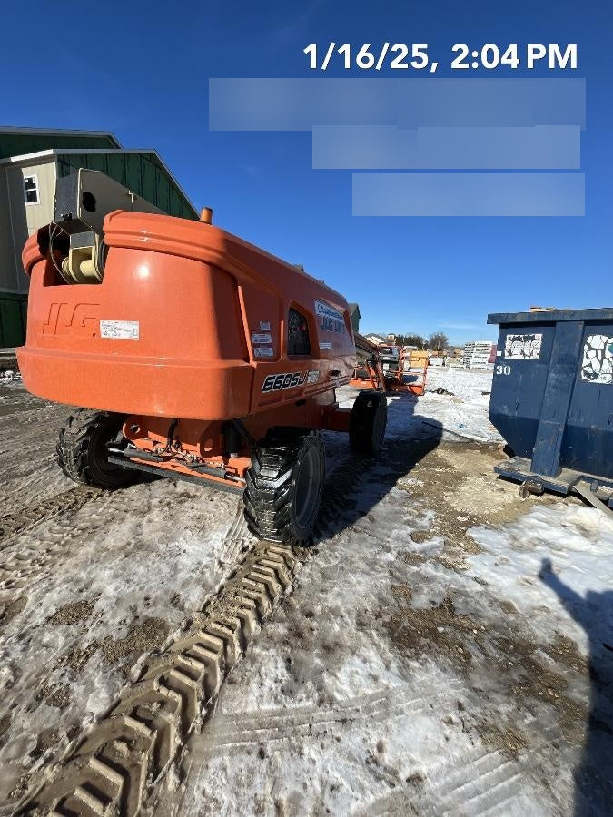 2023 JLG 660SJ