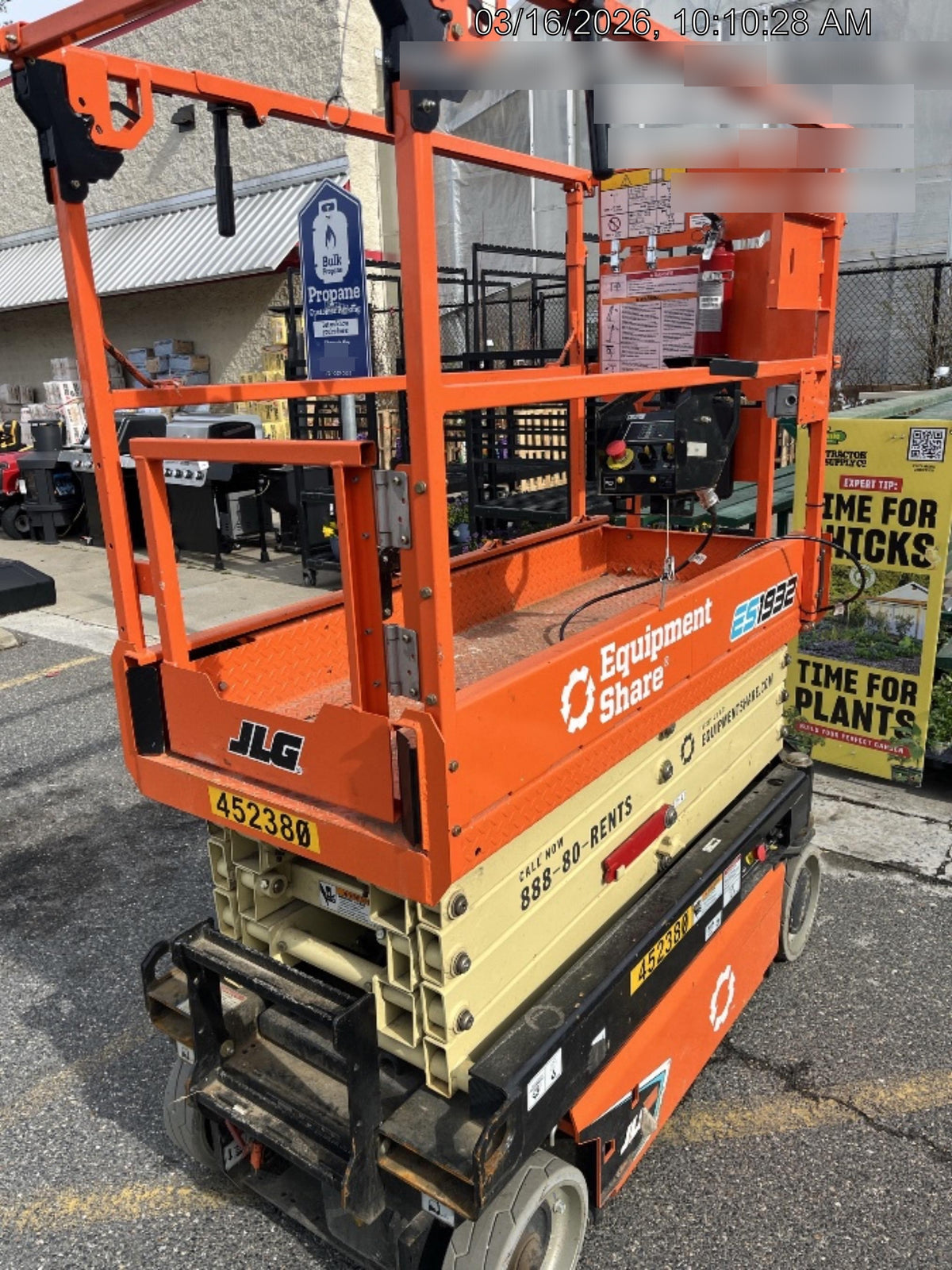 2024 JLG ES1932
