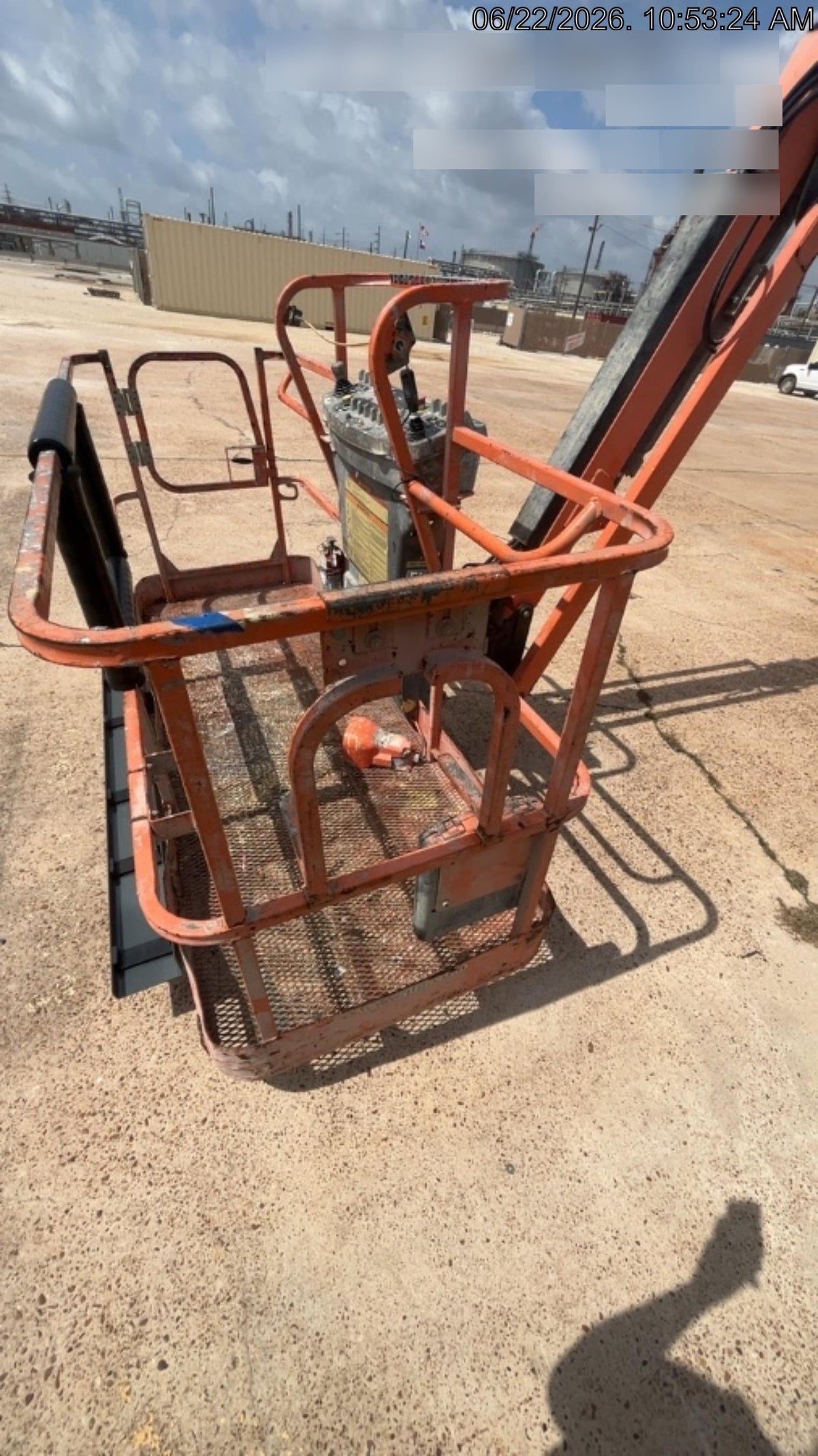 2020 JLG 800AJ