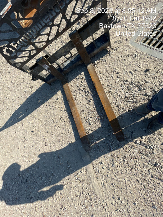 2022 PALADIN 48" Pallet Forks - Paladin