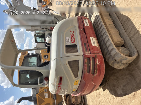 2022 TAKEUCHI TB235-2R