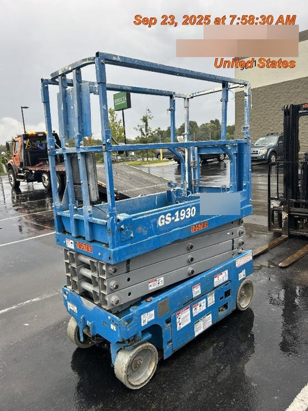 2020 Genie GS-1930 Solid Non Marking Tires, Beacon, Folding rails with half height swing gate