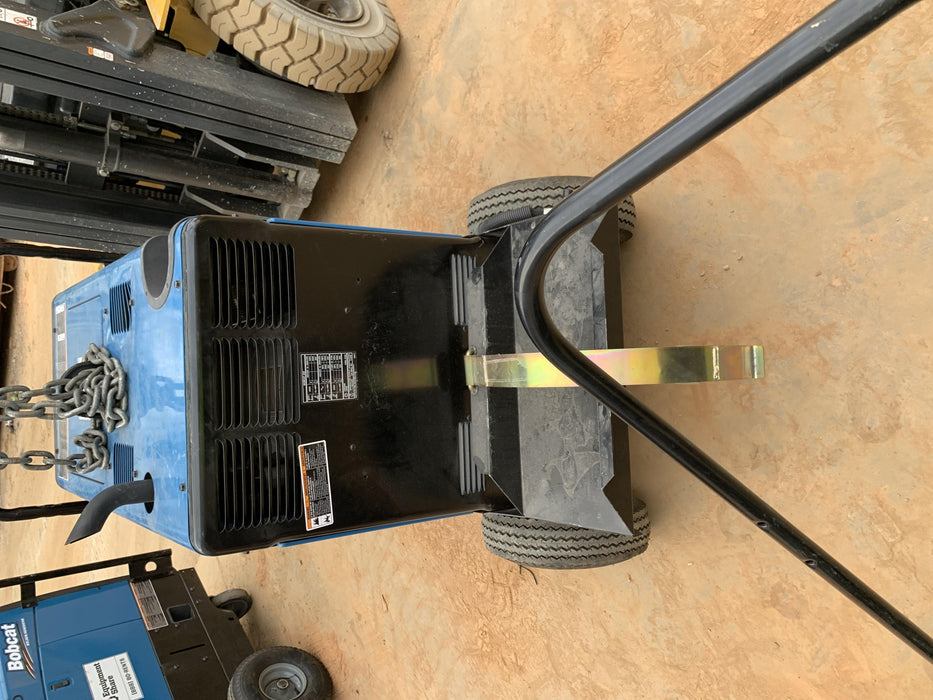 2019 Miller Electric BOBCAT 250 951600 PKG-250 amp Propane Welder, Standard w/Running Gear, Bracket, Hose"250 amp Propane Welder, Standard w/Running Gear, Bracket, Hose
