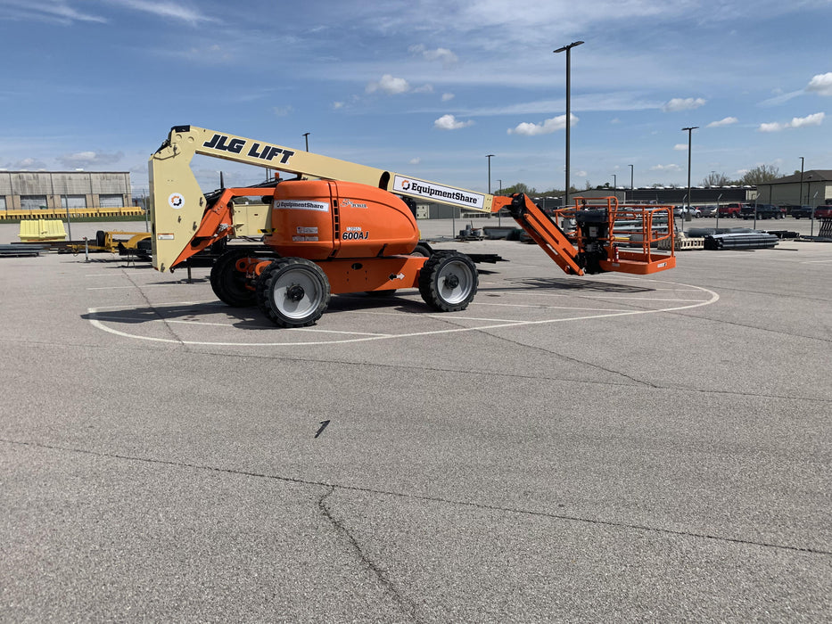 2021 JLG 600AJ